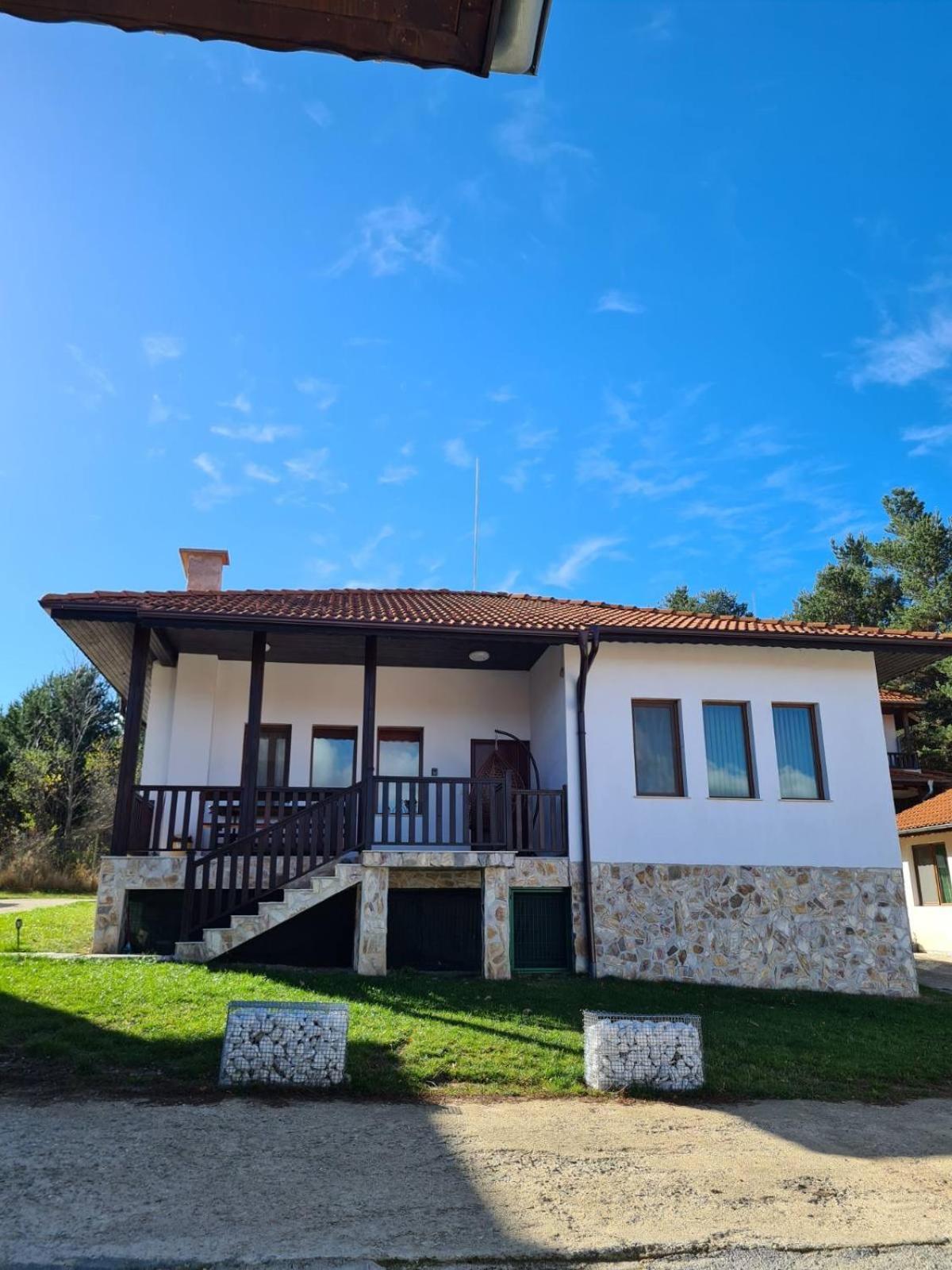 Вила Мариам Villa Mariam Batak Exterior photo